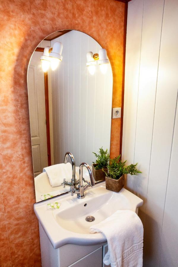 Cafe De France Eauze Bed & Breakfast Dış mekan fotoğraf
