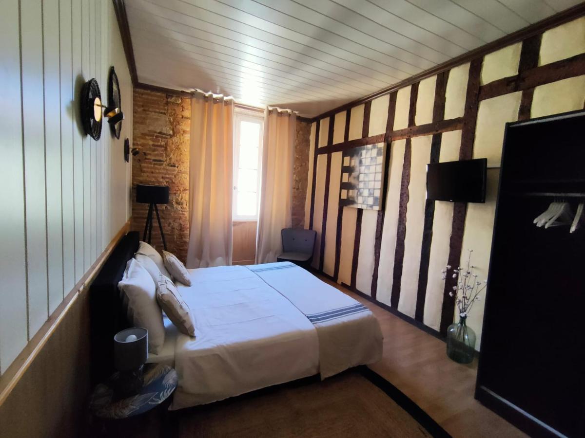 Cafe De France Eauze Bed & Breakfast Dış mekan fotoğraf