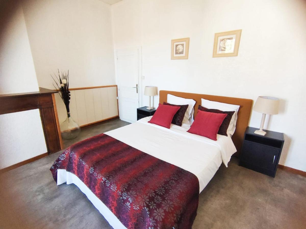 Cafe De France Eauze Bed & Breakfast Dış mekan fotoğraf